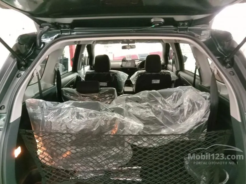 Jual Mobil Daihatsu Xenia 2022 R 1.3 di Banten Automatic MPV Hijau Rp ...