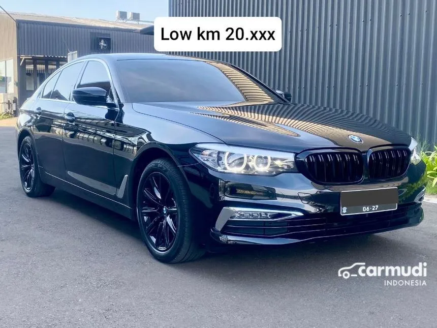 2018 BMW 520i Luxury Sedan