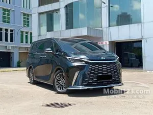 2025 Lexus LM 350h 2.5 7 Seater MPV