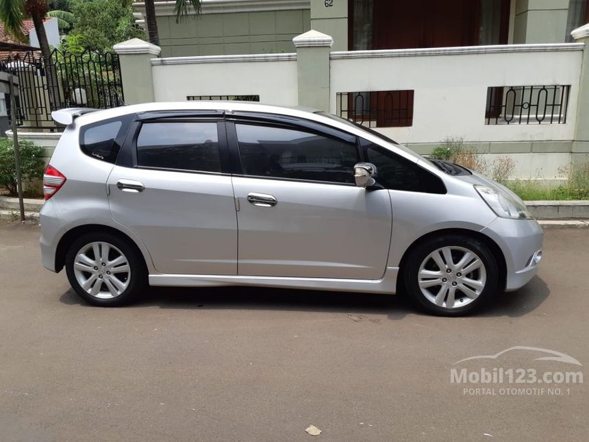 Jual Mobil  Honda Jazz  2010  RS  1 5 di Banten Automatic 