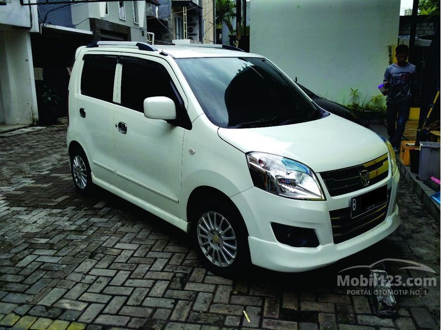 Jual Mobil  Suzuki  Karimun  Wagon  R 2014 DILAGO Wagon  R 1 0 