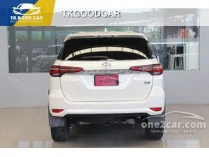 2021 Toyota FORTUNER 2.4 V SUV