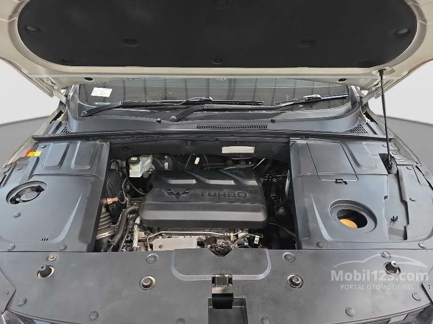2021 Wuling Almaz RS Pro SUV