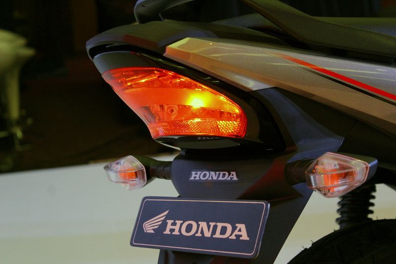 Galeri Foto All-new Honda CB150 Verza 11