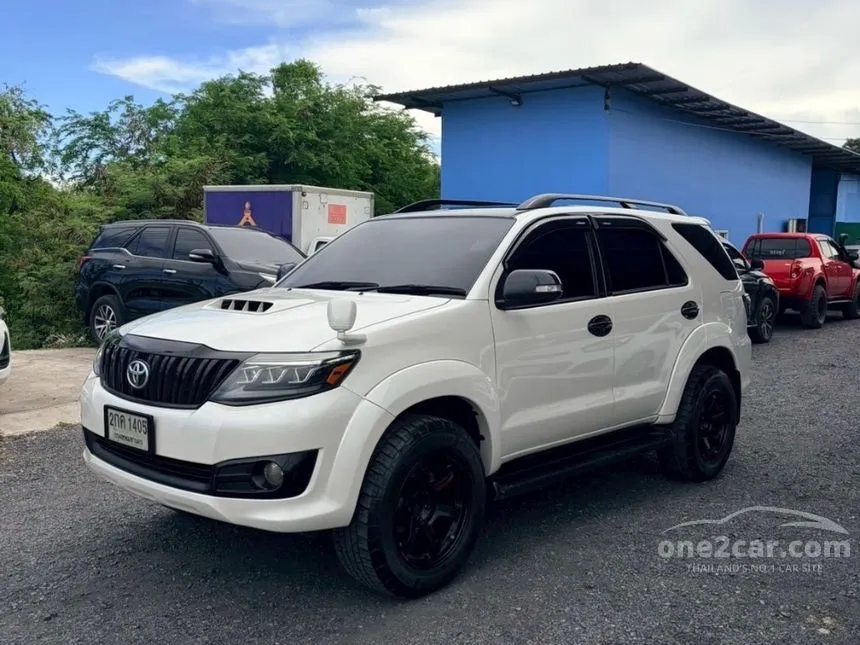 2011 Toyota FORTUNER V SUV