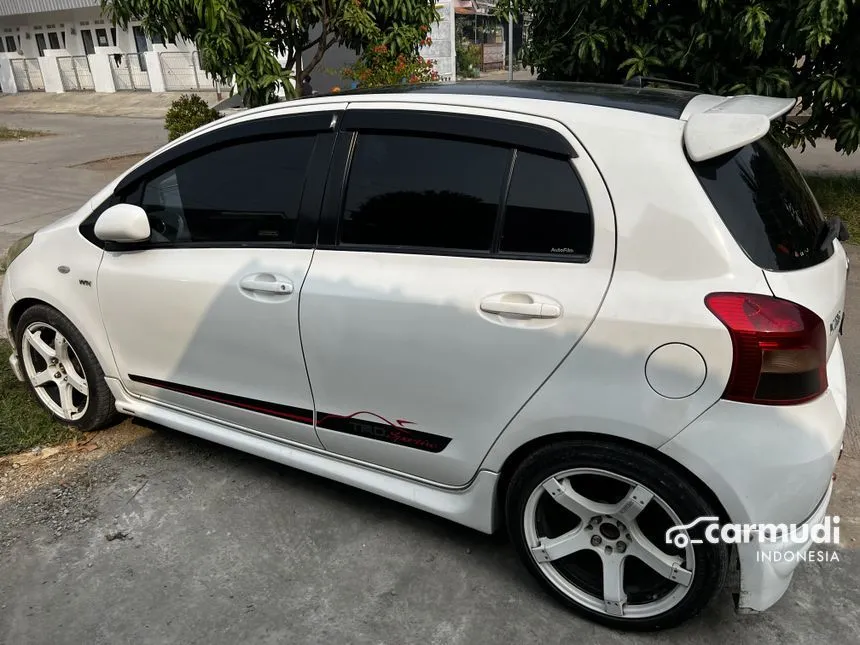 2009 Toyota Yaris J Hatchback