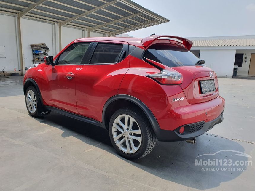 Jual Mobil  Nissan  Juke  2021 RX Red Interior  Revolt 1 5 di 