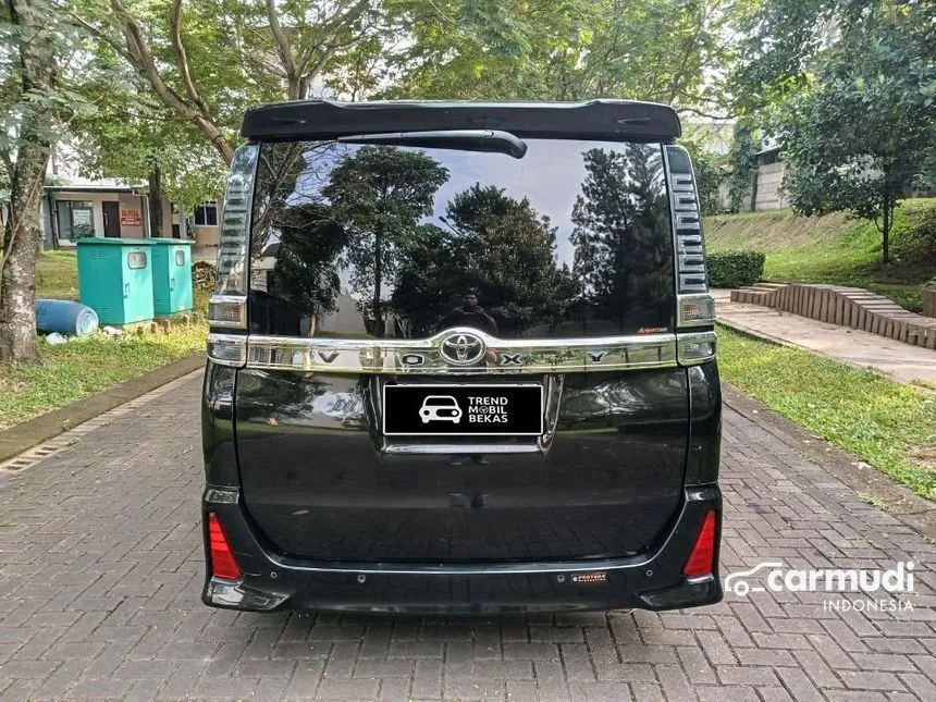 2019 Toyota Voxy MPV