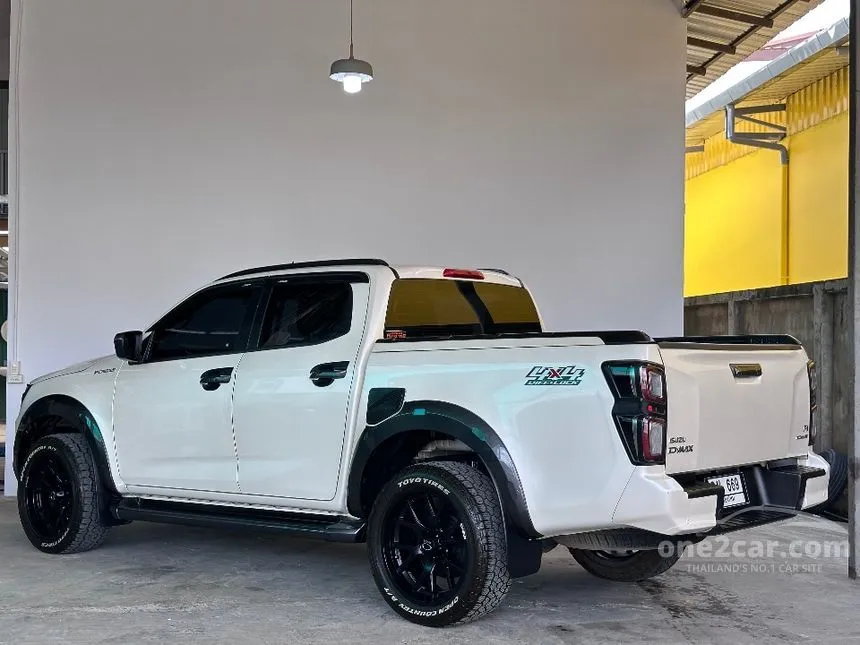 2020 Isuzu D-MAX Vcross M Cab-4 Pickup