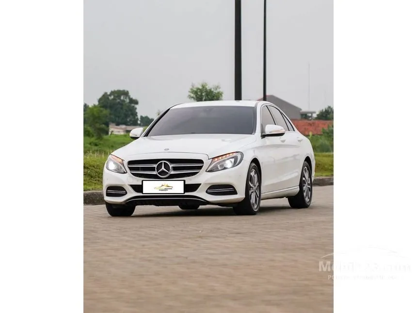 2014 Mercedes-Benz C200 Avantgarde CBU Sedan