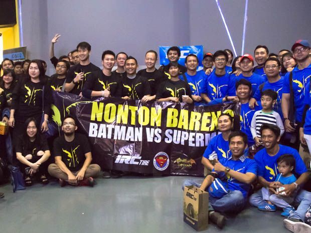 IRC &  Zeneos Ajak Komunitas Nonton Batman Vs Superman