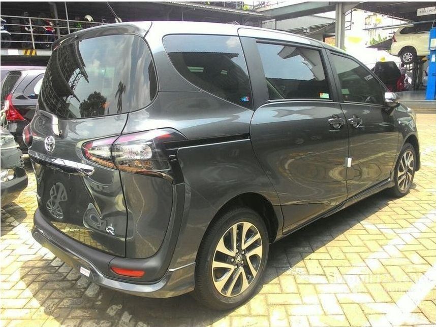 Jual Mobil Toyota Sienta 2019 Q 1 5 di Jawa Timur 