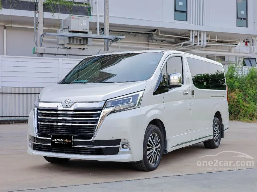 2020 Toyota Majesty Premium Van