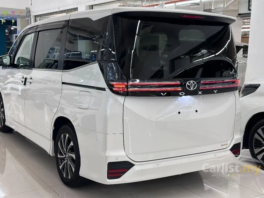 2022 Toyota Voxy S-Z MPV