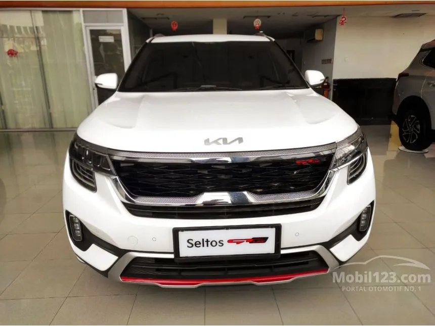 Jual Mobil KIA Seltos 2023 GT Line 1.4 di Jawa Barat Automatic Wagon Putih Rp 376.500.000