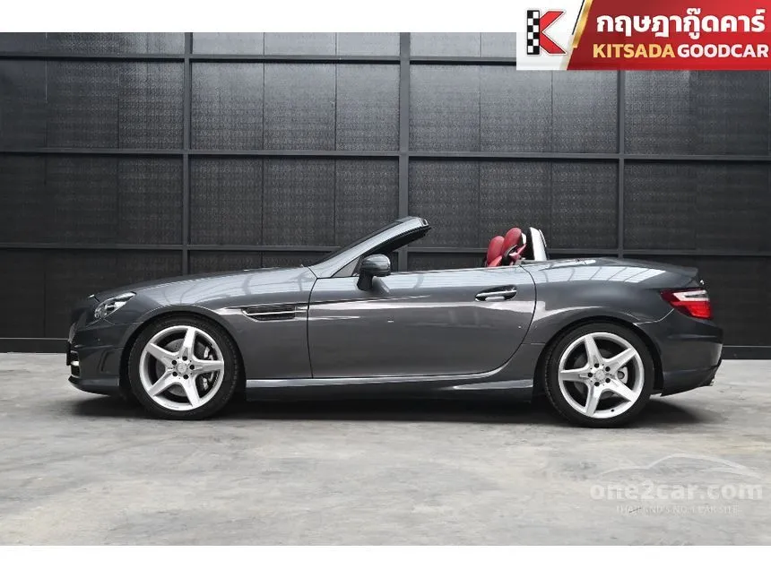 2012 Mercedes-Benz SLK200 AMG Sports BlueEFFICIENCY Convertible