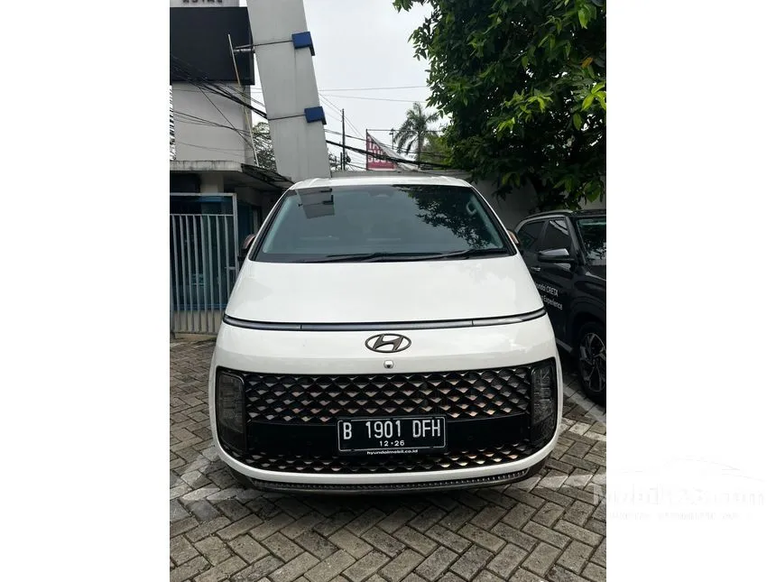 Jual Mobil Hyundai Staria 2024 Signature 9 2.2 di DKI Jakarta Automatic Wagon Putih Rp 853.000.000