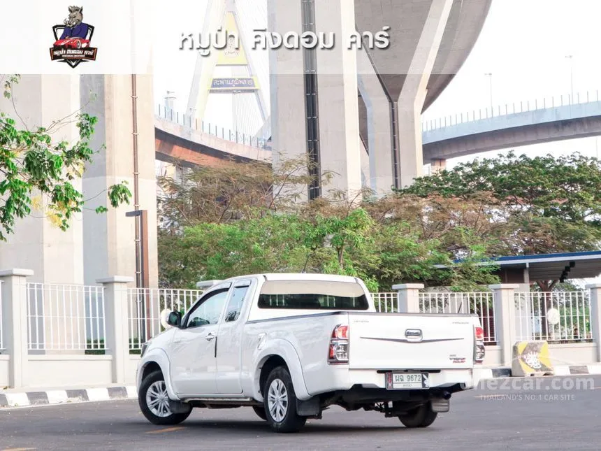 2013 Toyota Hilux Vigo J Pickup