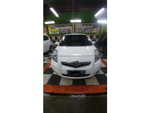 Yaris Putih 2011 Automatic