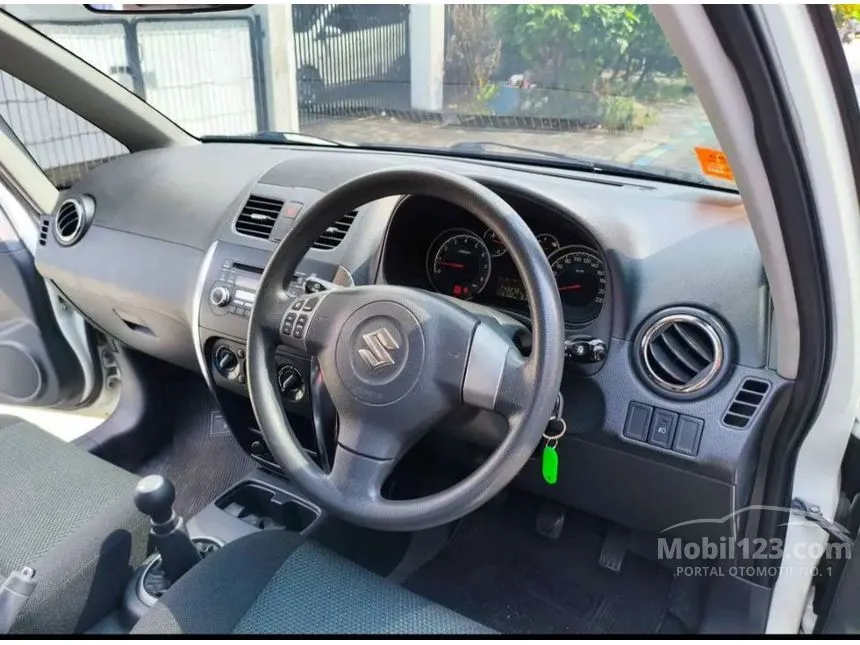 2013 Suzuki SX4 RC1 Hatchback
