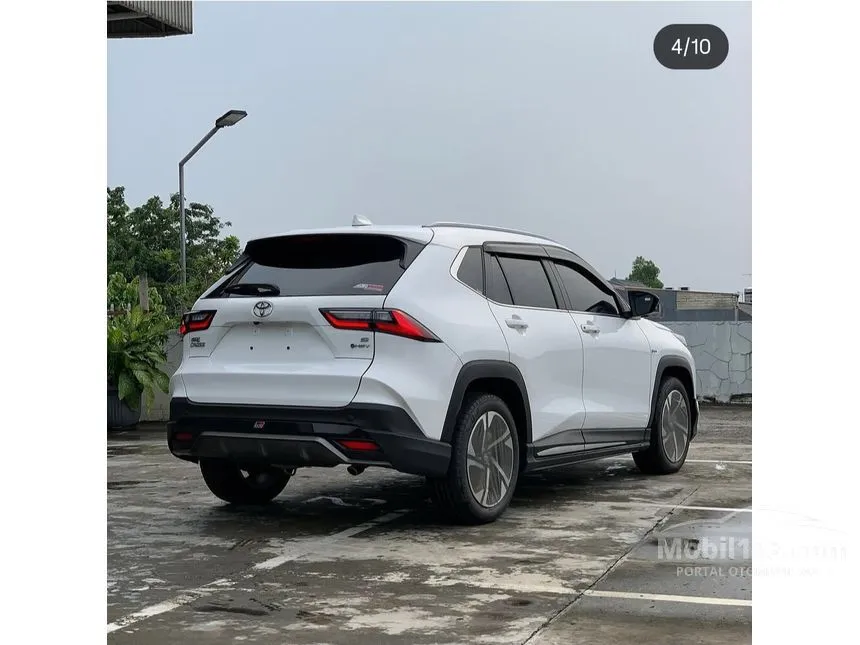 2026 Toyota Yaris Cross S HV with GR Parts Aero Pkg(Prem Clr) SUV