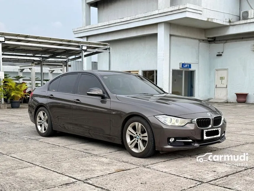 2013 BMW 320i Sport Sedan