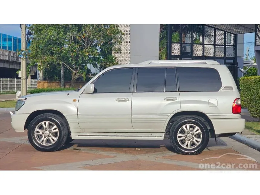2004 Lexus LX470 SUV
