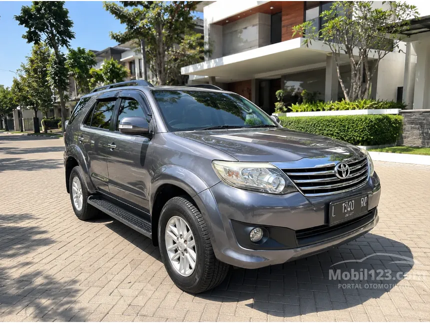 2011 Toyota Fortuner G Lux SUV