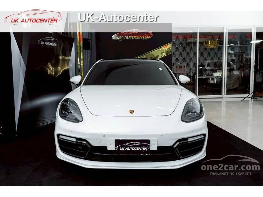 2017 Porsche PANAMERA 4 E-Hybrid Sedan