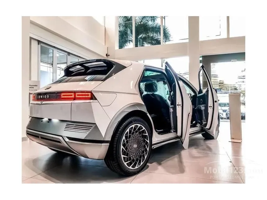 2026 Hyundai IONIQ 5 Signature Long Range SUV