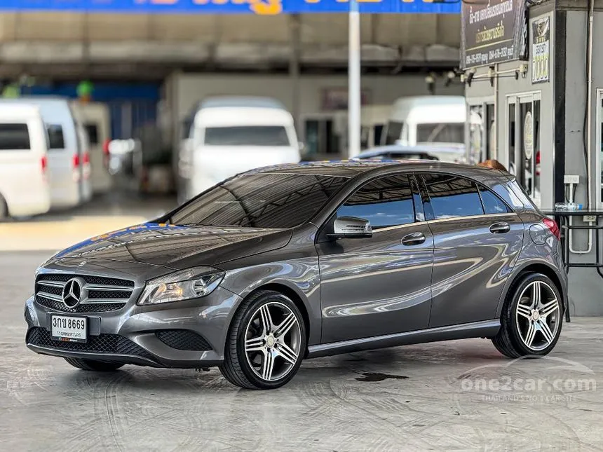 2014 Mercedes-Benz A180 Style BlueEFFICIENCY Hatchback