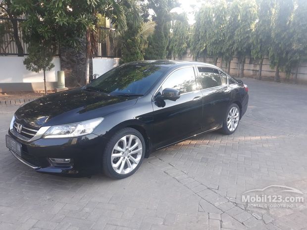 Honda Accord Mobil Bekas Baru dijual di Jawa Timur 