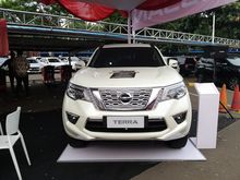Nissan Terra 2,5 VL At 4x2 2019 bisa trade in