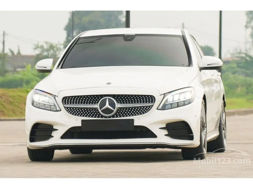2022 Mercedes-Benz C200 AMG Final Edition Sedan