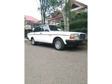 1987 Volvo 240 2.3 GL Sedan Automatic