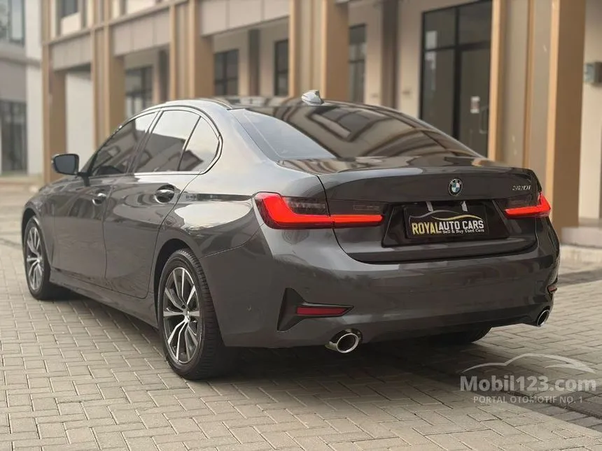 2021 BMW 320i Sport Sedan