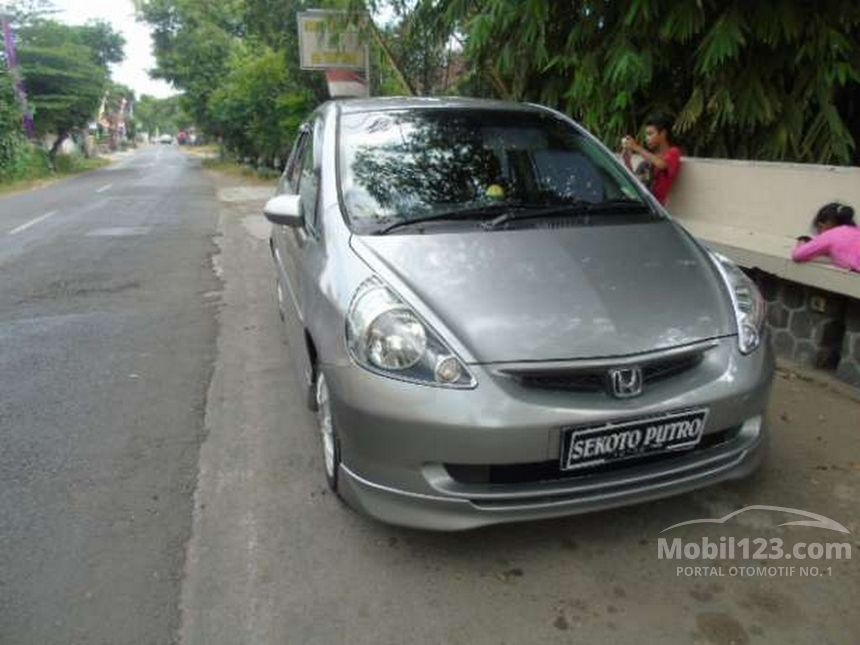 Jual Mobil  Honda  Jazz 2005 VTEC  1 5 di Jawa Timur Manual 