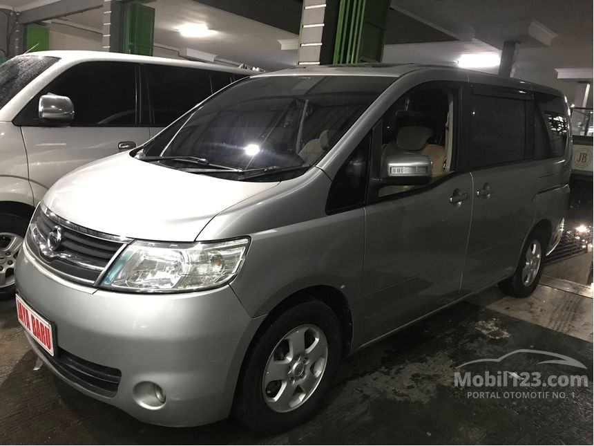 Nissan serena 2006