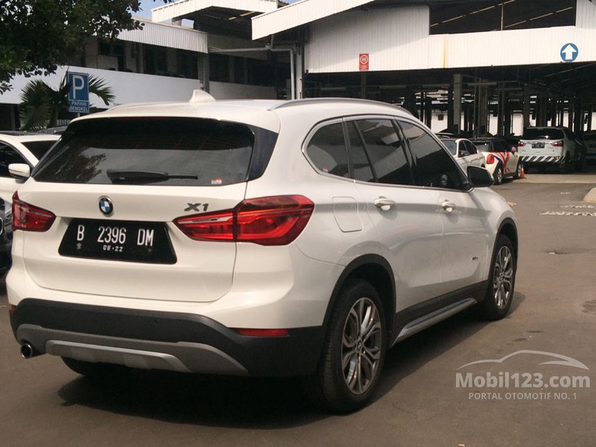  Jual Mobil BMW X1 2021  sDrive18i xLine 1 5 di DKI Jakarta 