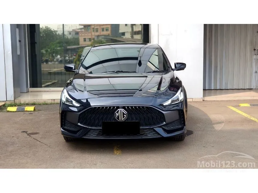 2025 MG 5 GT Magnify Sedan