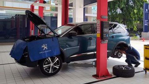 Showroom Astra Peugeot Sunter Buka Kembali