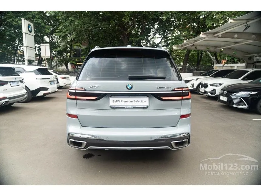 2025 BMW X7 xDrive40i M Sport SUV