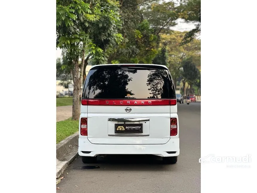 2010 Nissan Elgrand MPV