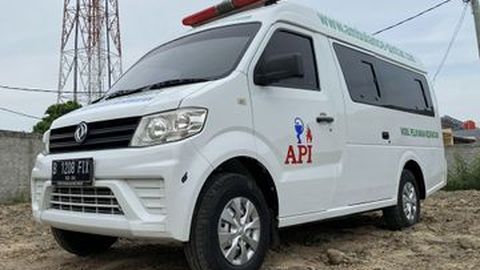 DFSK Super Cab Punya Varian Ambulans, Suzuki APV Diklaim Kalah Lega