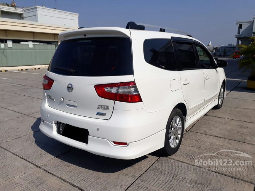 Jual Mobil Nissan Grand Livina 2014 Highway Star 1.5 di 