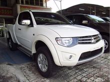 2013 Mitsubishi Triton 2.5 MEGACAB (ปี 05-15) PLUS VG TURBO Pickup MT
