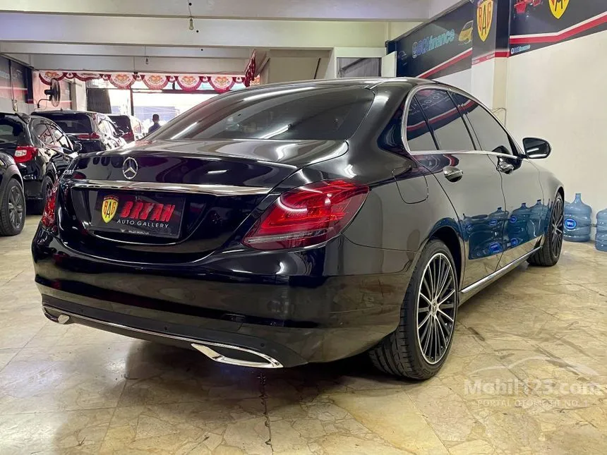 2019 Mercedes-Benz C200 Avantgarde Line Sedan