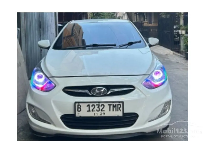 2012 Hyundai Grand Avega GL Hatchback