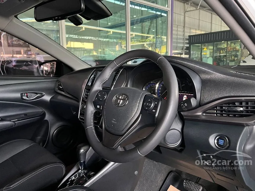 2022 Toyota Yaris Ativ Sport Premium Sedan