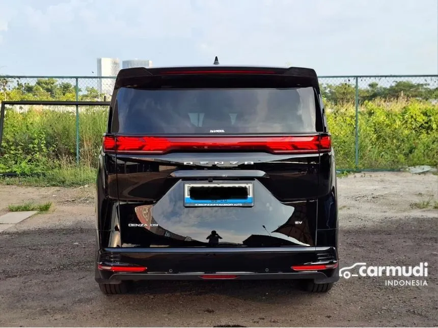 2025 Denza D9 Advanced MPV